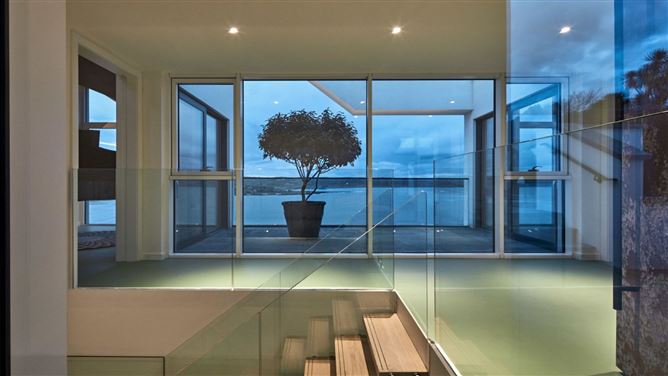 Photo 10 of 21 — Cliff Beach House,Vacation Rental in Waterford, Ireland