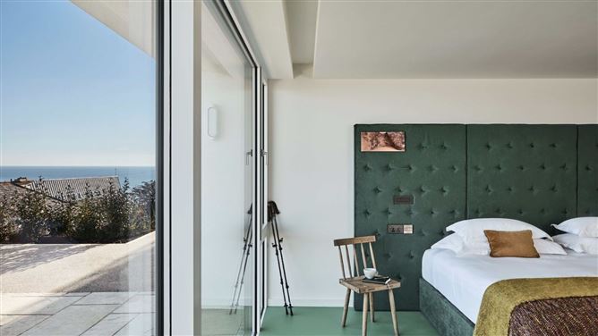 Photo 16 of 21 — Cliff Beach House,Vacation Rental in Waterford, Ireland