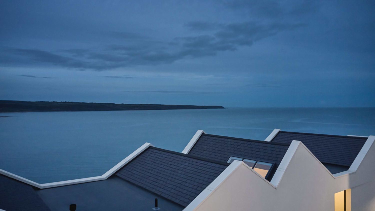 Photo 1 of 21 — Cliff Beach House,Vacation Rental in Waterford, Ireland
