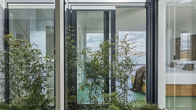 Photo 14 of 21 — Cliff Beach House,Vacation Rental in Waterford, Ireland