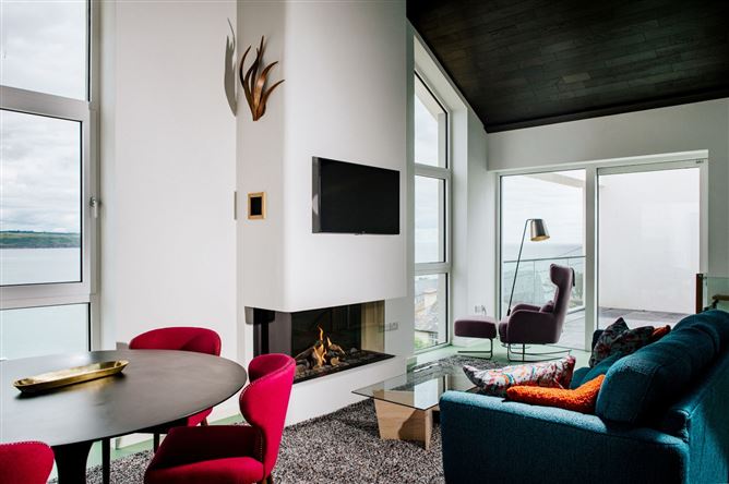 Photo 8 of 21 — Cliff Beach House,Vacation Rental in Waterford, Ireland