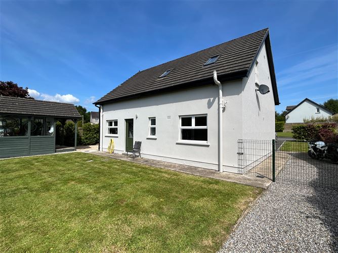 4 Ashgrove Meadows, Ballina, Tipperary