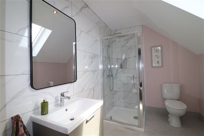 4 Ashgrove Meadows, Ballina, Tipperary