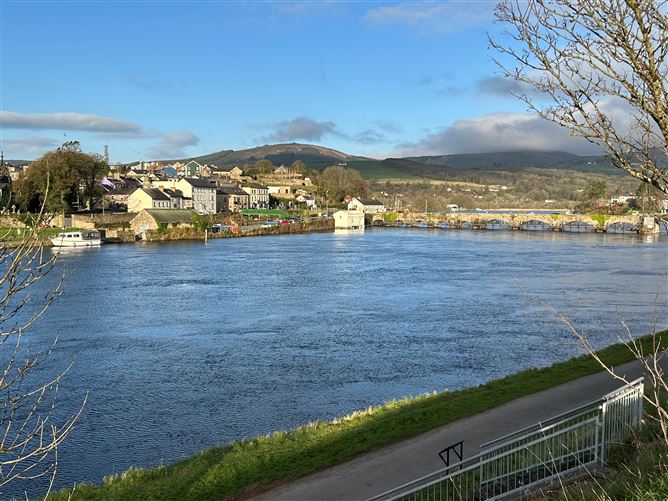 4 Ashgrove Meadows, Ballina, Tipperary