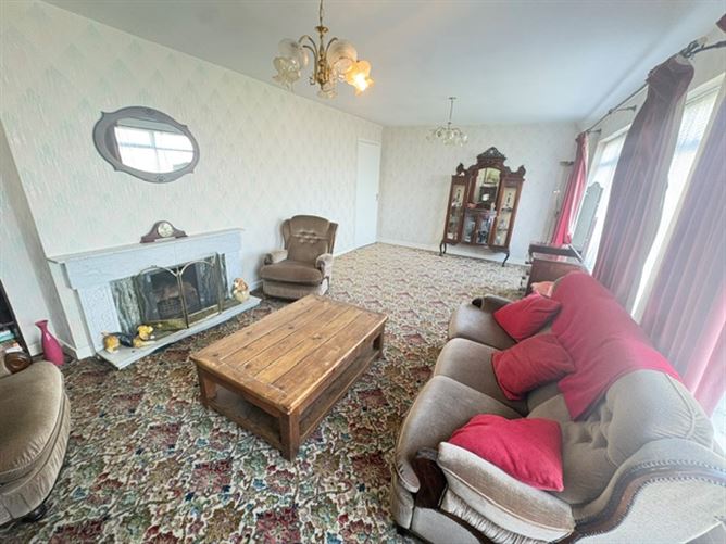 Moynalty House 18 Dromore Rise , Raheen, Limerick