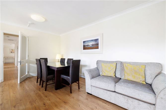 44 Merrion Court, Ailesbury Road, Ballsbridge, Dublin 4