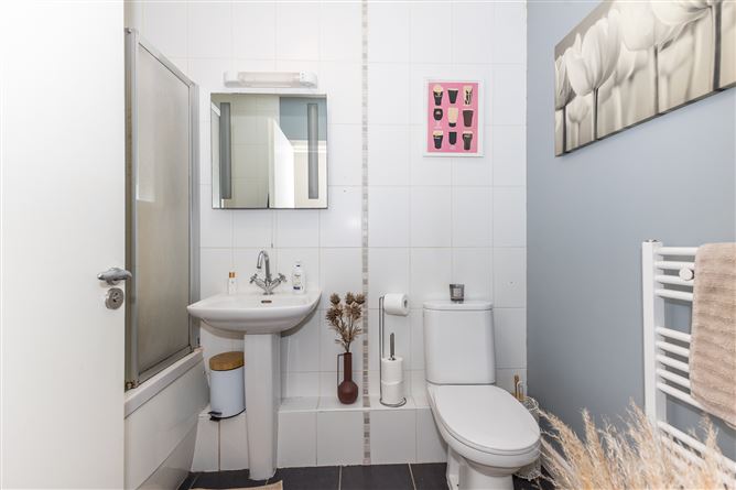 23 Parkview, Malahide,   County Dublin