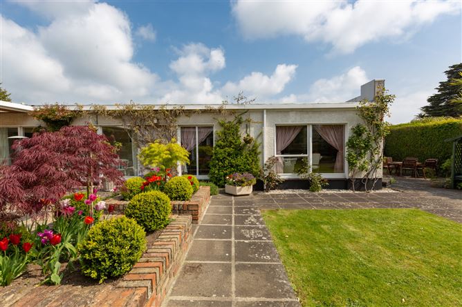 21 Kilteragh Pines, Foxrock, Dublin 18
