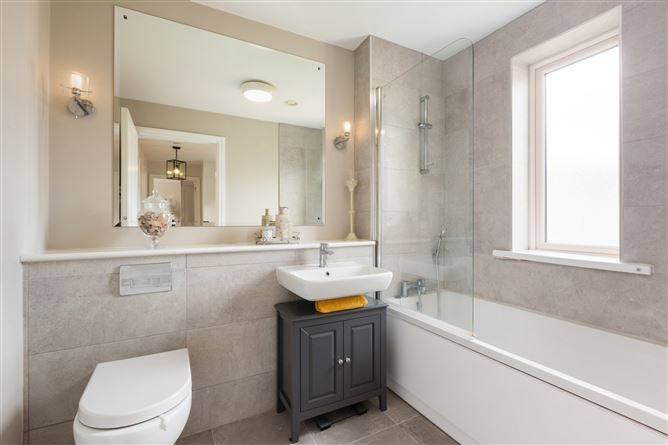 6 Somerton Way, Lucan, Co.Dublin