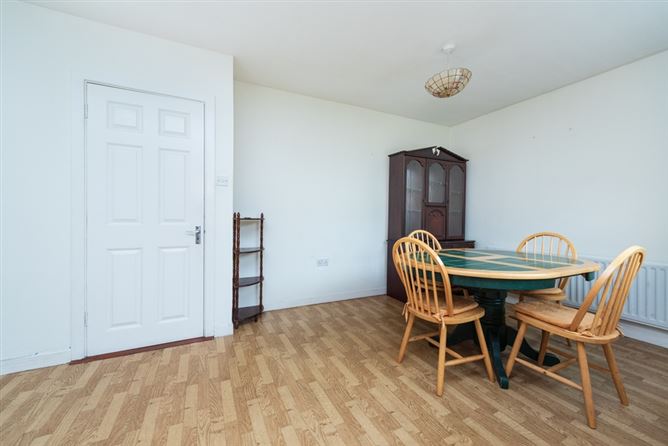 207 Oakfield Heights, Naas, Co. Kildare. W91 D5FH, Naas, Kildare