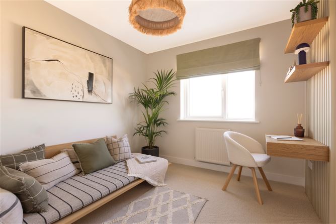 https://photos-a.propertyimages.ie/media/0/3/7/4971730/eee3fbfd-58a3-4c00-8533-1193e9a7b9bd_l.jpg