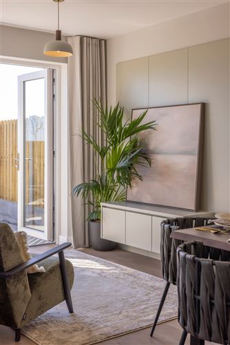 https://photos-a.propertyimages.ie/media/0/3/7/4971730/eee3fbfd-58a3-4c00-8533-1193e9a7b9bd_l.jpg