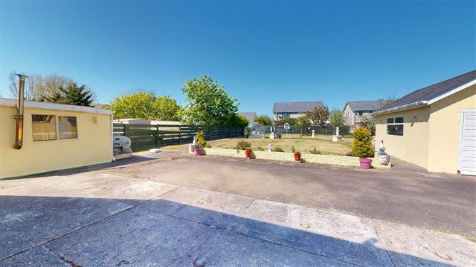 Photo 23 of 32 — Mooncoin House, Ballygillane Big, Rosslare Harbour, Co. Wexford