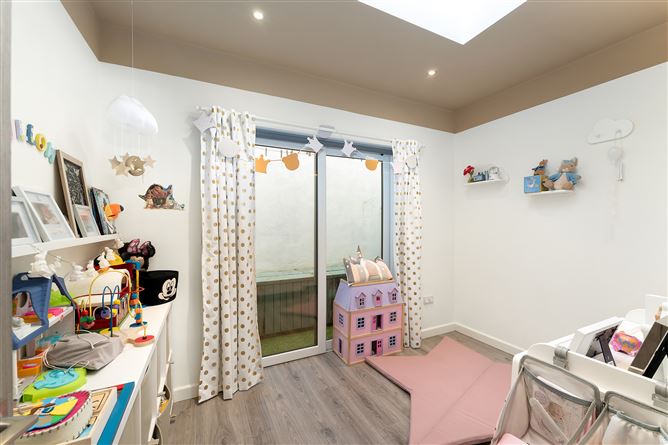 88 BOTANIC AVENUE (plus Mezzanine), Drumcondra, Dublin 9