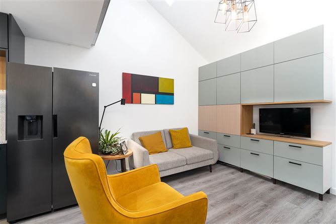 88 BOTANIC AVENUE (plus Mezzanine), Drumcondra, Dublin 9