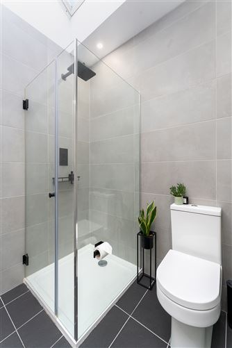 88 BOTANIC AVENUE (plus Mezzanine), Drumcondra, Dublin 9