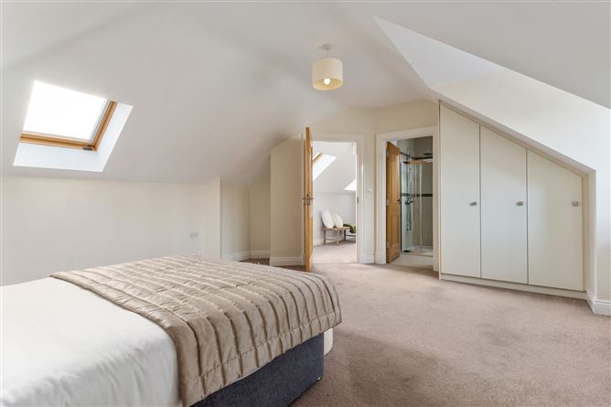 13 Brighton Square, Foxrock, Dublin 18