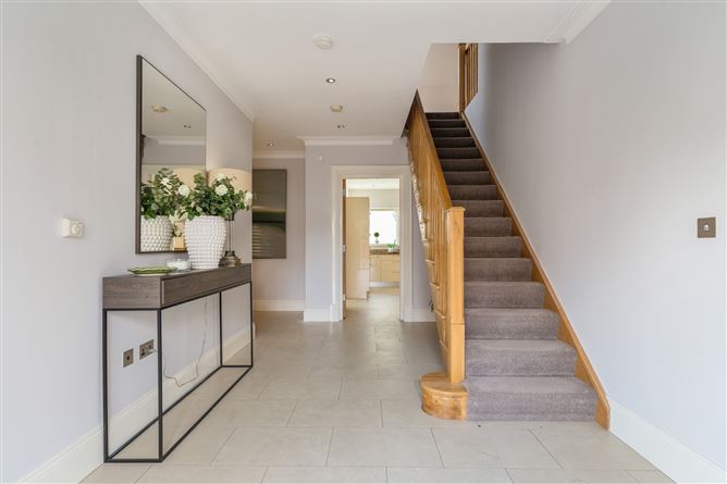 13 Brighton Square, Foxrock, Dublin 18