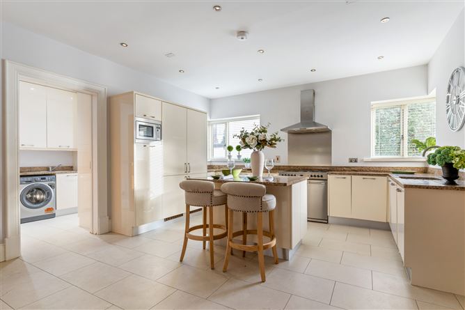 13 Brighton Square, Foxrock, Dublin 18