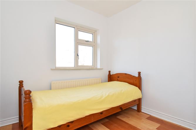 44 Seacrest, Knocknacarra, Galway