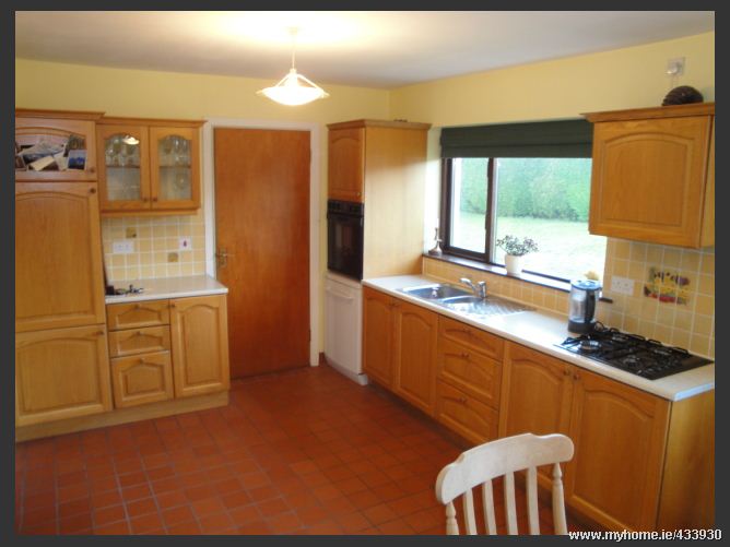 No. 27 The Moorings, Ballinakill