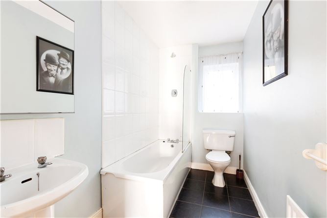 1 Thornberry Square, Clonee, Dublin 15
