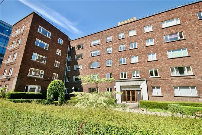 28 Court Apartments, Wilton Place, Leeson Street, Dublin 2