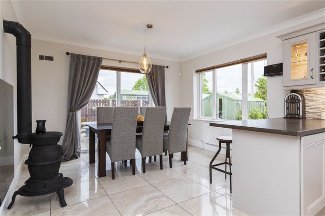 Pakenhamhall Road, Castlepollard, Westmeath