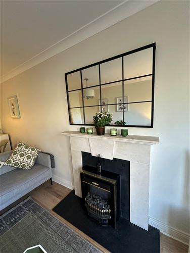 https://photos-a.propertyimages.ie/media/0/3/9/4925930/56c21820-77ea-42a6-8873-71ba46de7ada_l.jpg