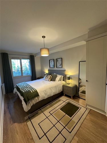 https://photos-a.propertyimages.ie/media/0/3/9/4925930/56c21820-77ea-42a6-8873-71ba46de7ada_l.jpg