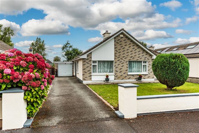 https://photos-a.propertyimages.ie/media/0/3/9/4953930/c9b10ff7-998f-46b4-abc0-faf65f78a4fc_l.jpg