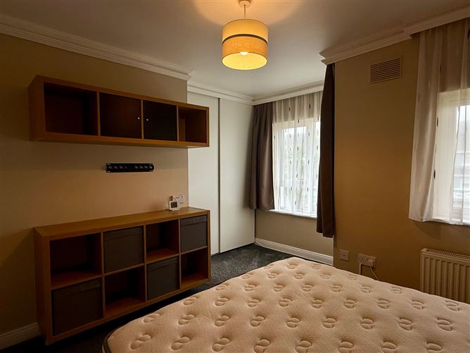 102 Laurel Grove, Tagoat, Wexford