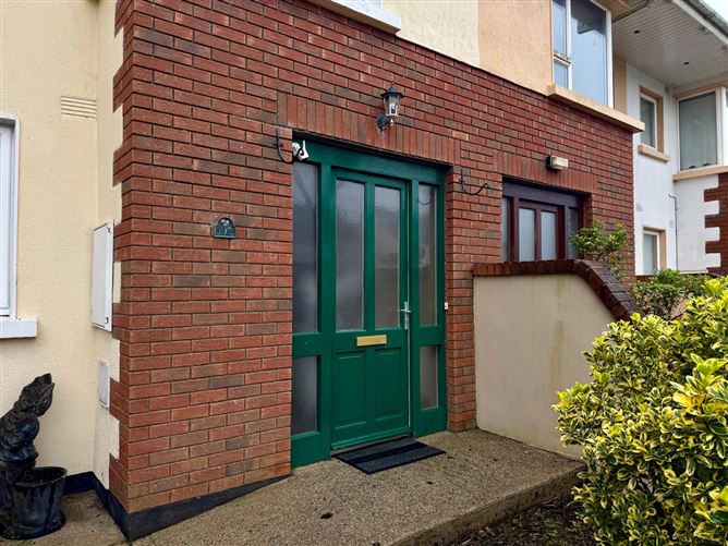 102 Laurel Grove, Tagoat, Wexford