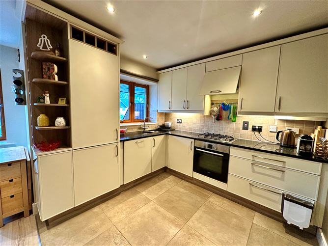 70 Belarmine Place, Stepaside, Dublin 18