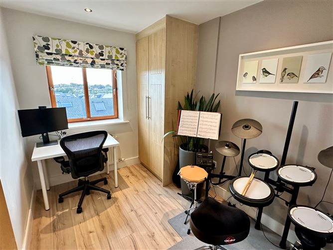 70 Belarmine Place, Stepaside, Dublin 18