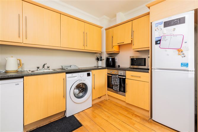 https://photos-a.propertyimages.ie/media/0/3/9/5009930/9ee10c3c-587e-493d-9891-0e8fabeea2e7_l.jpg