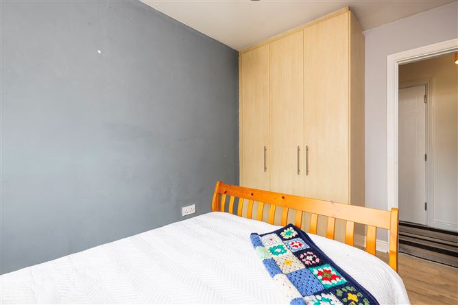 https://photos-a.propertyimages.ie/media/0/3/9/5009930/9ee10c3c-587e-493d-9891-0e8fabeea2e7_l.jpg