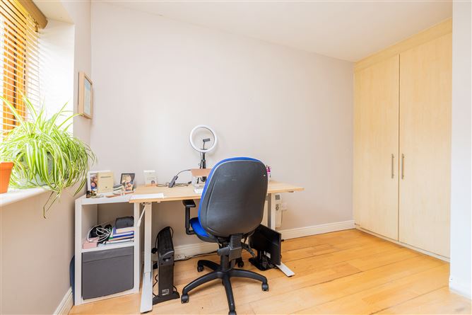 https://photos-a.propertyimages.ie/media/0/3/9/5009930/9ee10c3c-587e-493d-9891-0e8fabeea2e7_l.jpg