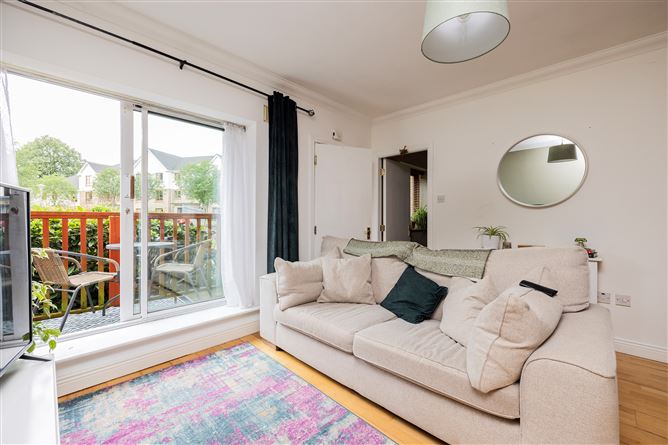 https://photos-a.propertyimages.ie/media/0/3/9/5009930/9ee10c3c-587e-493d-9891-0e8fabeea2e7_l.jpg