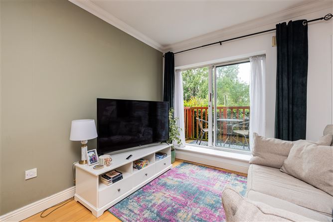 https://photos-a.propertyimages.ie/media/0/3/9/5009930/9ee10c3c-587e-493d-9891-0e8fabeea2e7_l.jpg