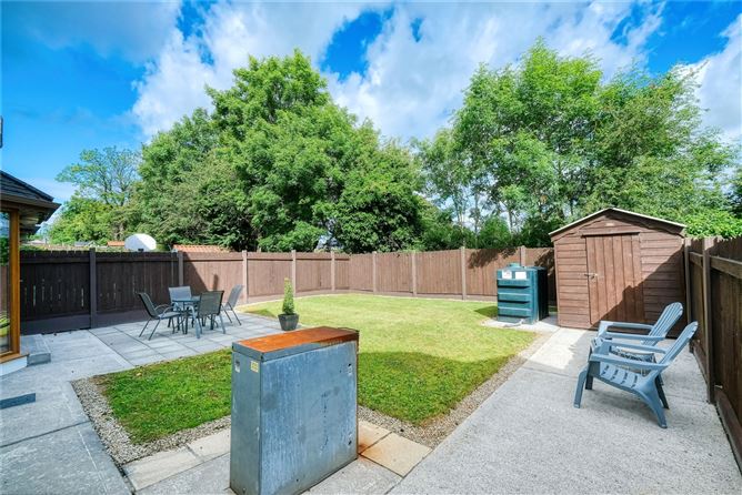 4 Druid Glen, White Linen Woods, Longford
