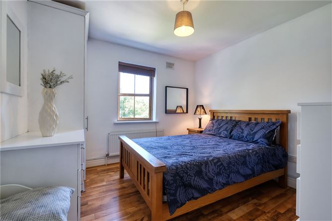 4 Druid Glen, White Linen Woods, Longford
