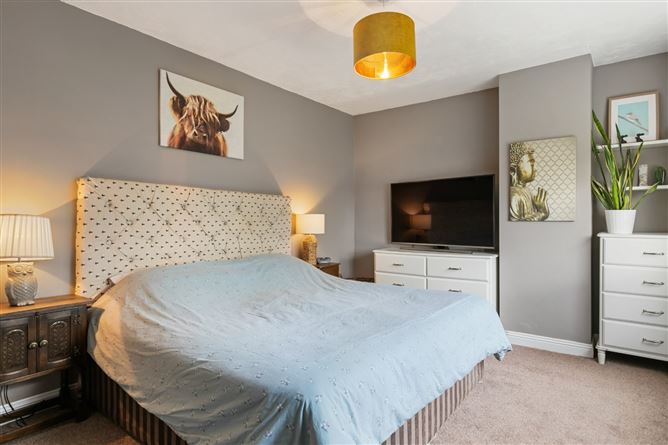 13 Little Meadow, Pottery Road, Dun Laoghaire, Co. Dublin
