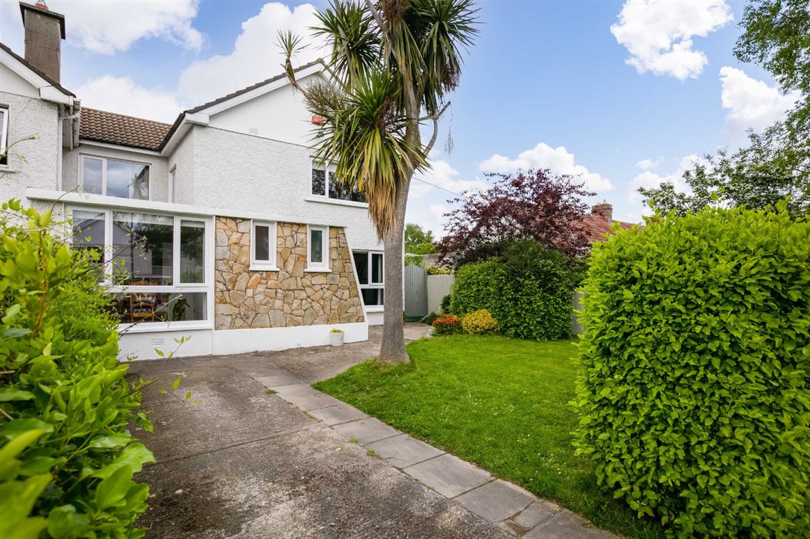 13 Little Meadow, Pottery Road, Dun Laoghaire, Co. Dublin