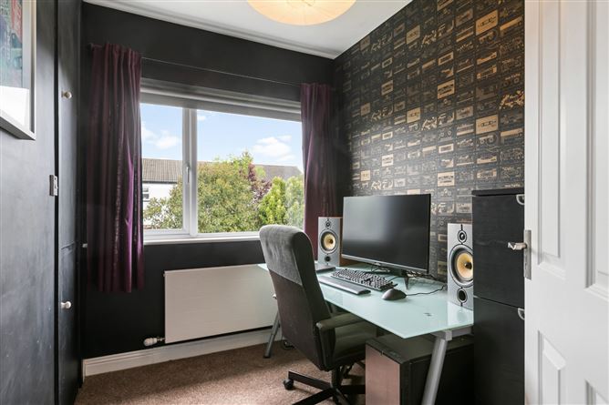 13 Little Meadow, Pottery Road, Dun Laoghaire, Co. Dublin