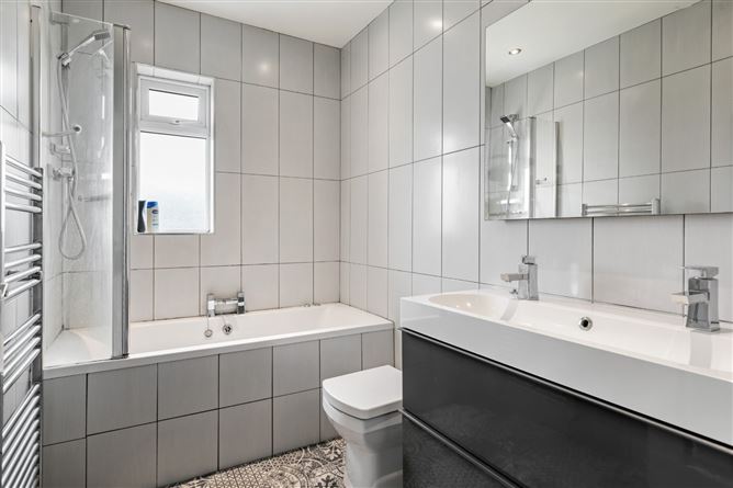 13 Little Meadow, Pottery Road, Dun Laoghaire, Co. Dublin