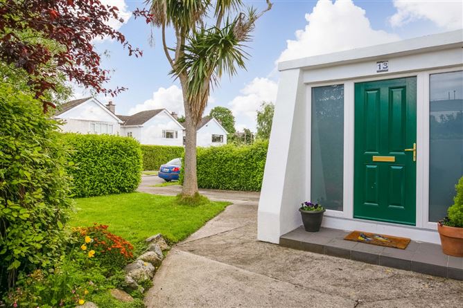 13 Little Meadow, Pottery Road, Dun Laoghaire, Co. Dublin