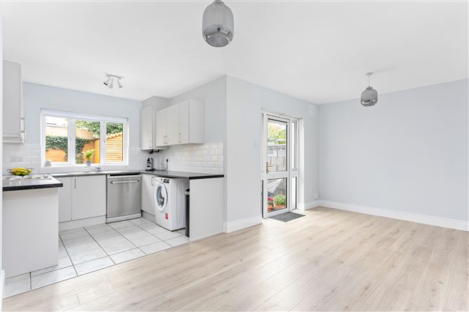 5 Castle Riada Drive, Lucan, Dublin