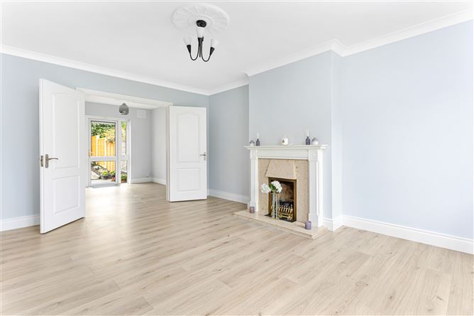 5 Castle Riada Drive, Lucan, Dublin