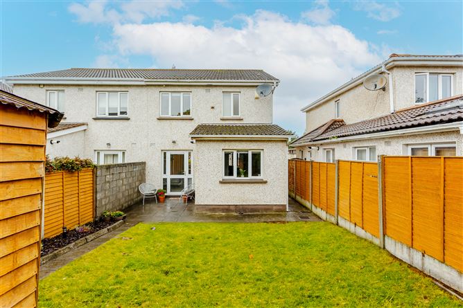 5 Castle Riada Drive, Lucan, Dublin